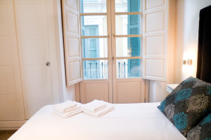 bedroom-pinar-hospitality-apartments-malaga-centro4
