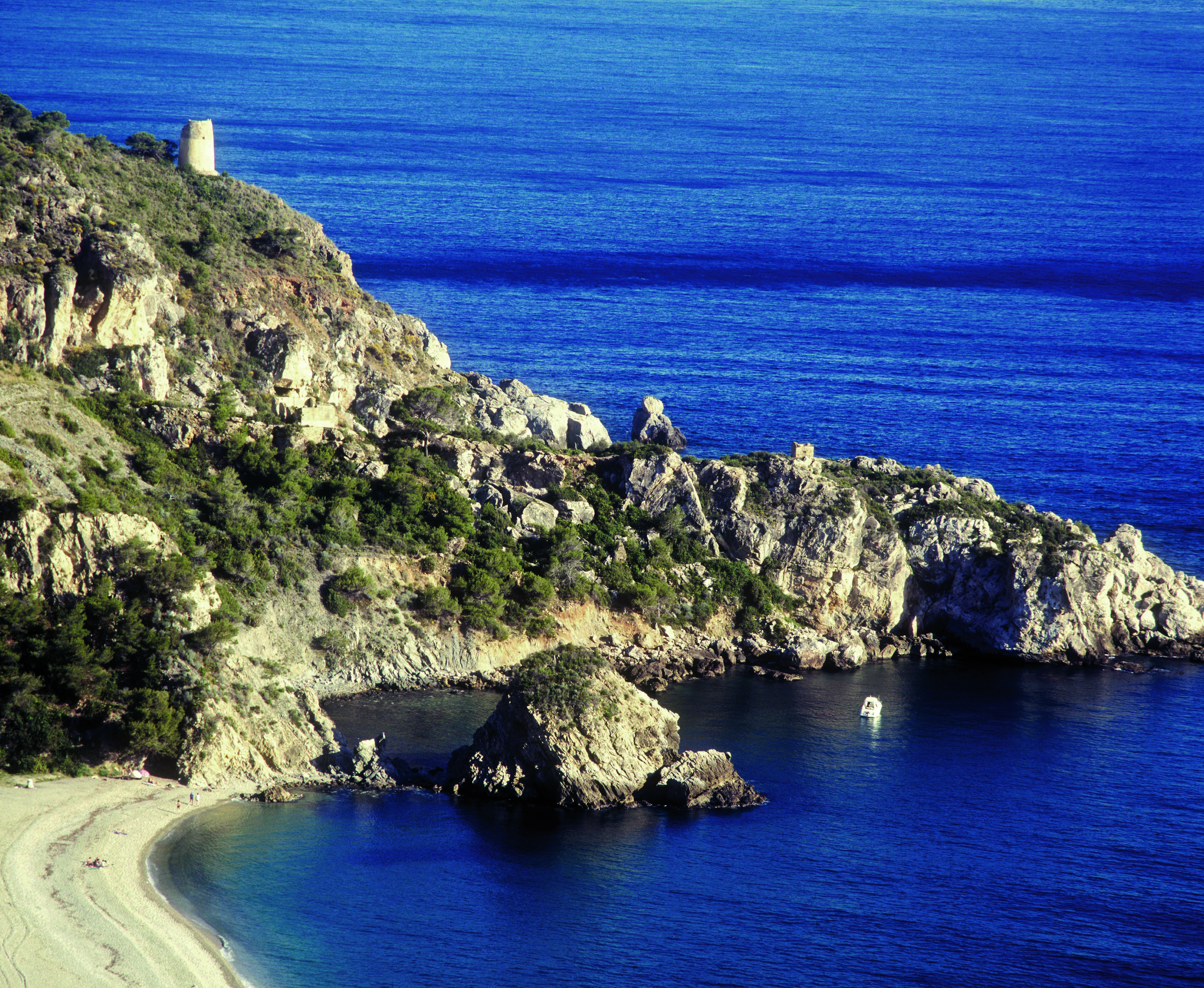 acantilados-maro-cerro-gordo.-playa-del-cañuelo.-axarquia_o