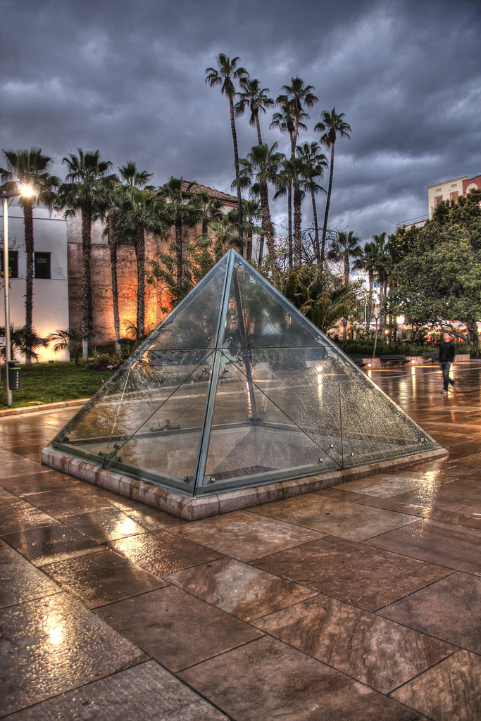 La Pirámide de Cristal, Málaga by Alejandro Cárdaba Rubio